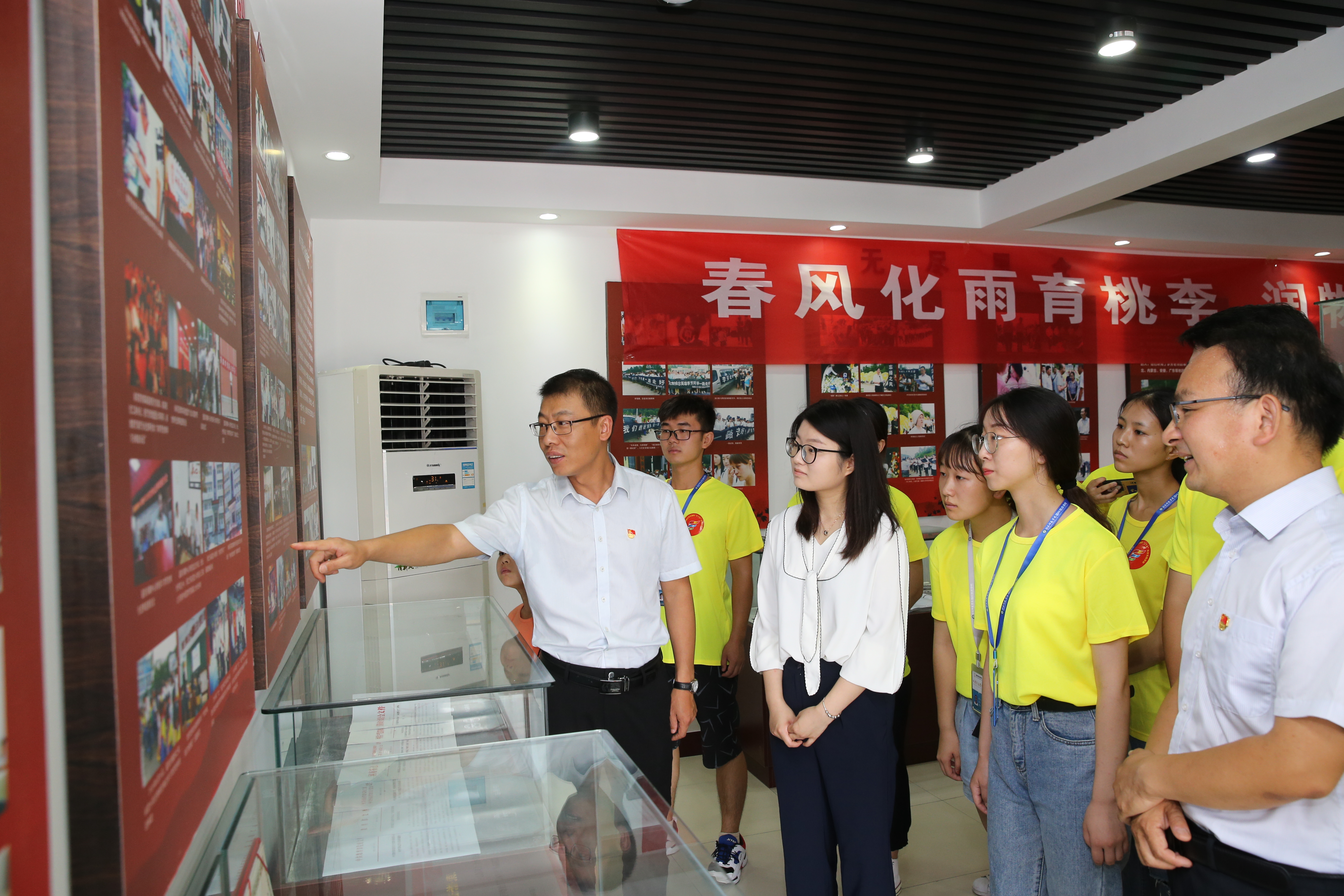 AT8V7080.JPG AT8V7080.JPG